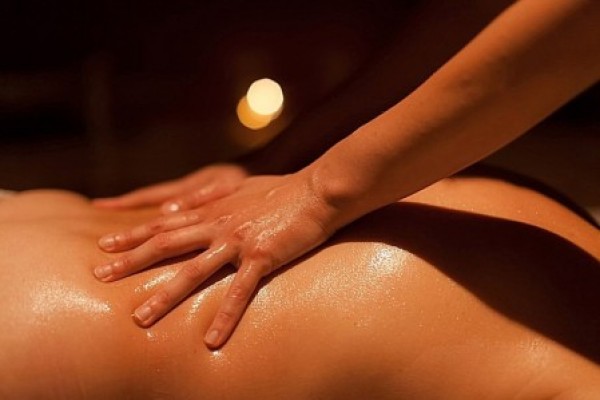 7 Plans culs dans Massage erotique